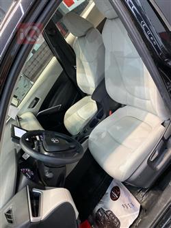 تۆیۆتا کۆرۆلا کرۆس